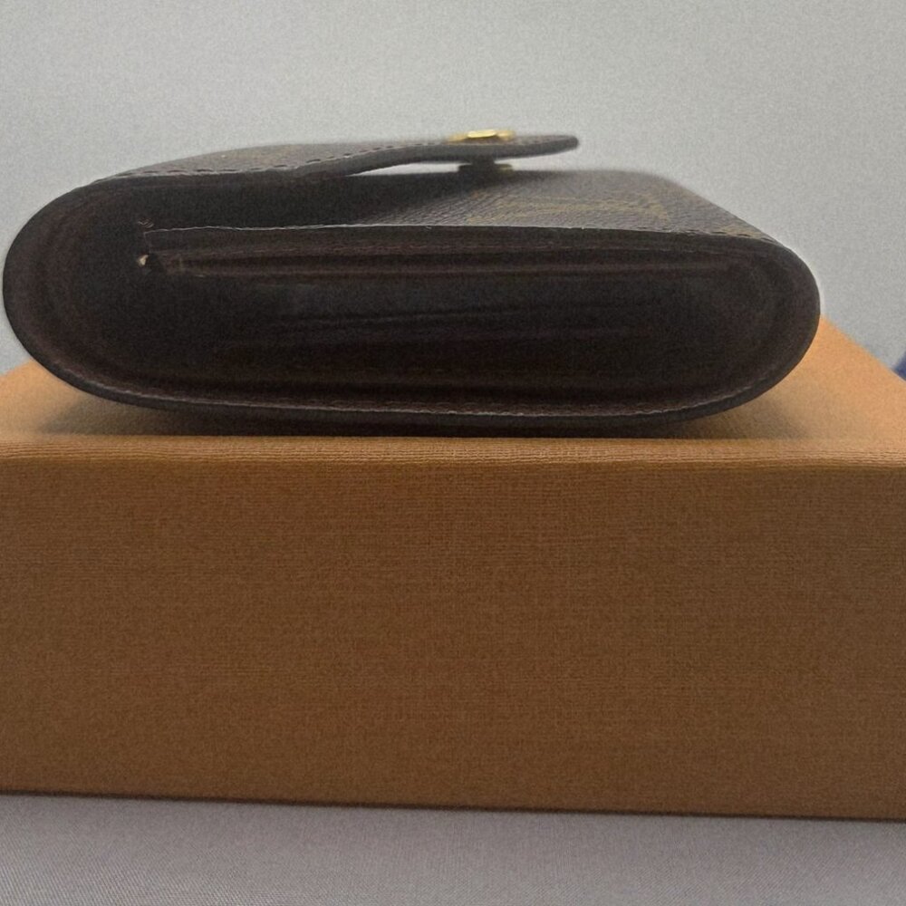 Louis Vuitton Victorine Wallet - Picture 5 of 6